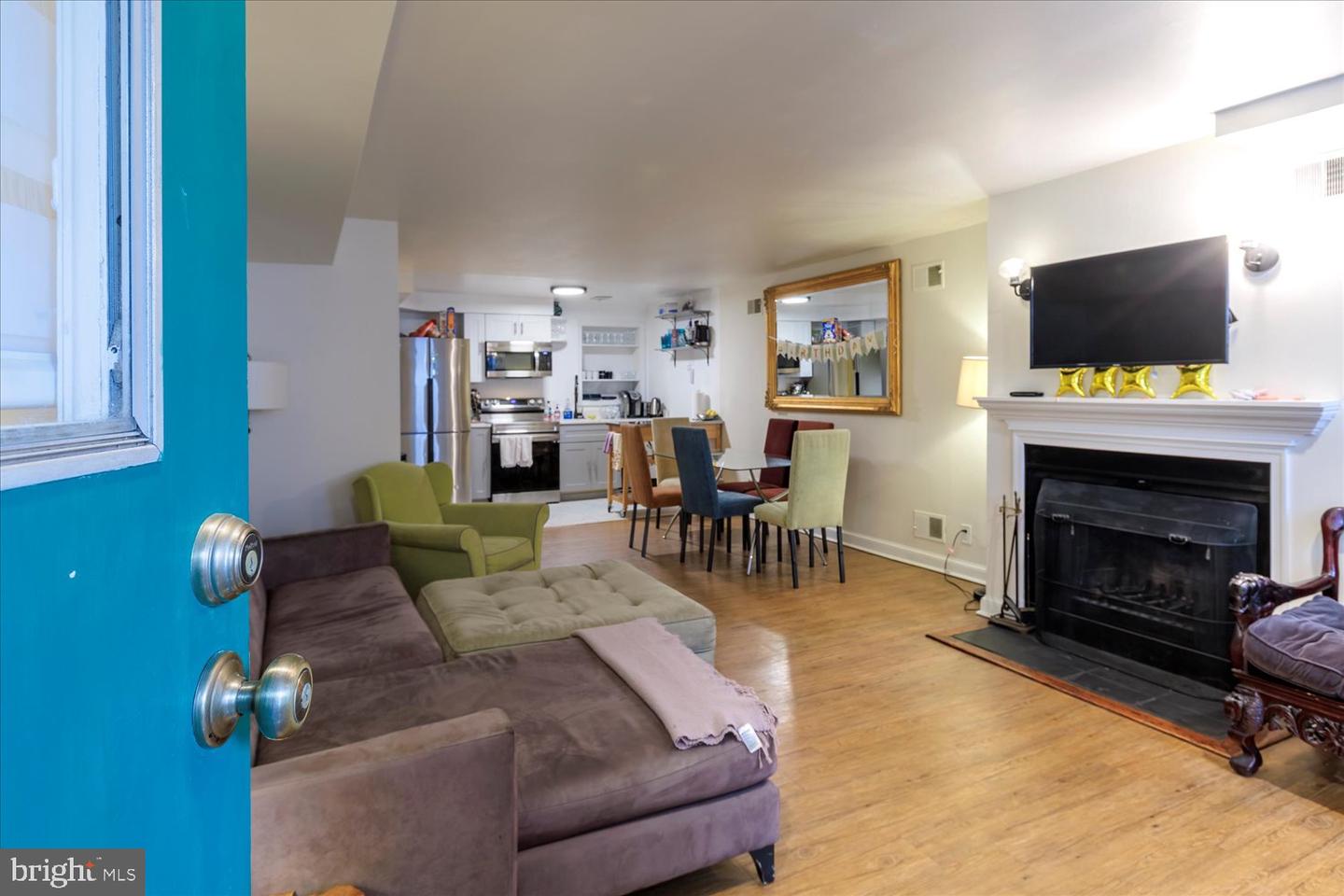 1118 F St Ne Property Photo 49
