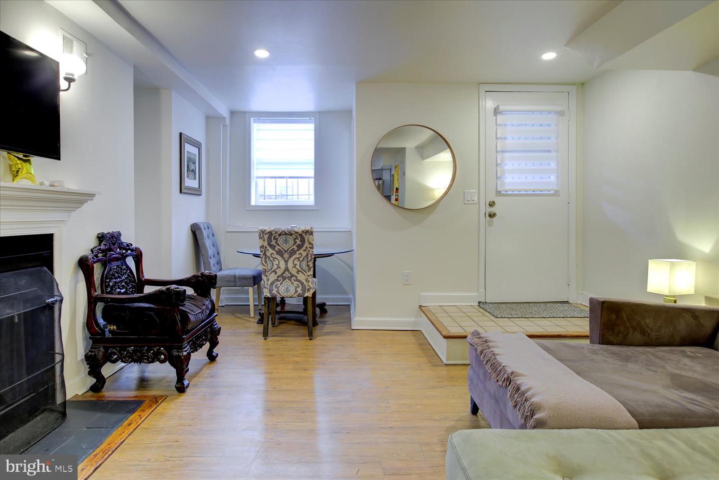 1118 F St Ne Property Photo 52