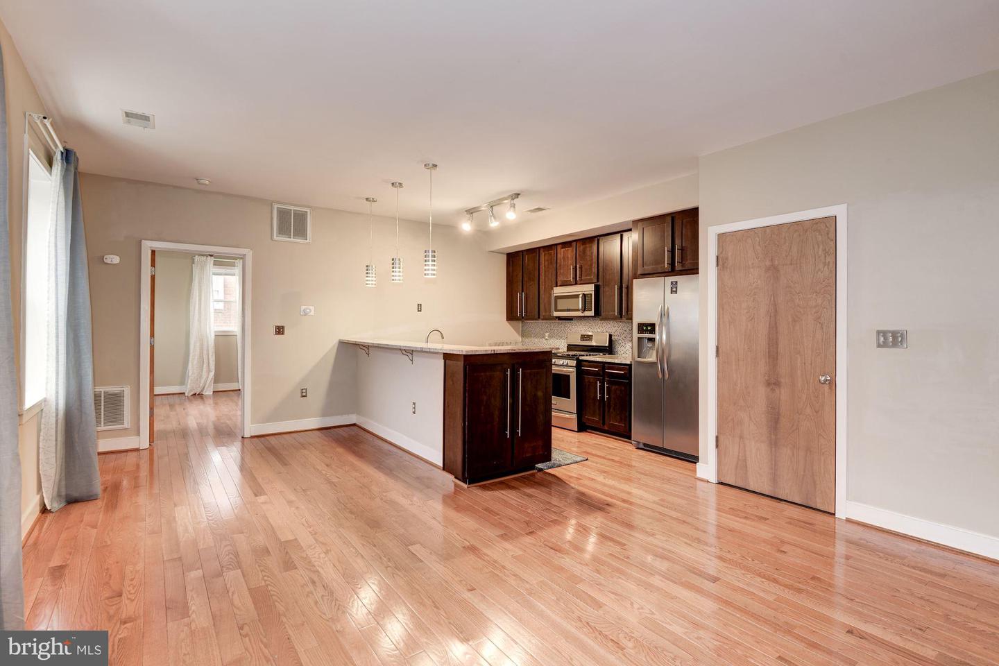 921 Butternut St Nw #303 Property Photo 1