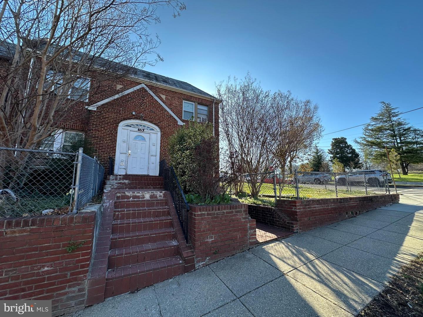 4801 3rd St Nw Property Photo 4