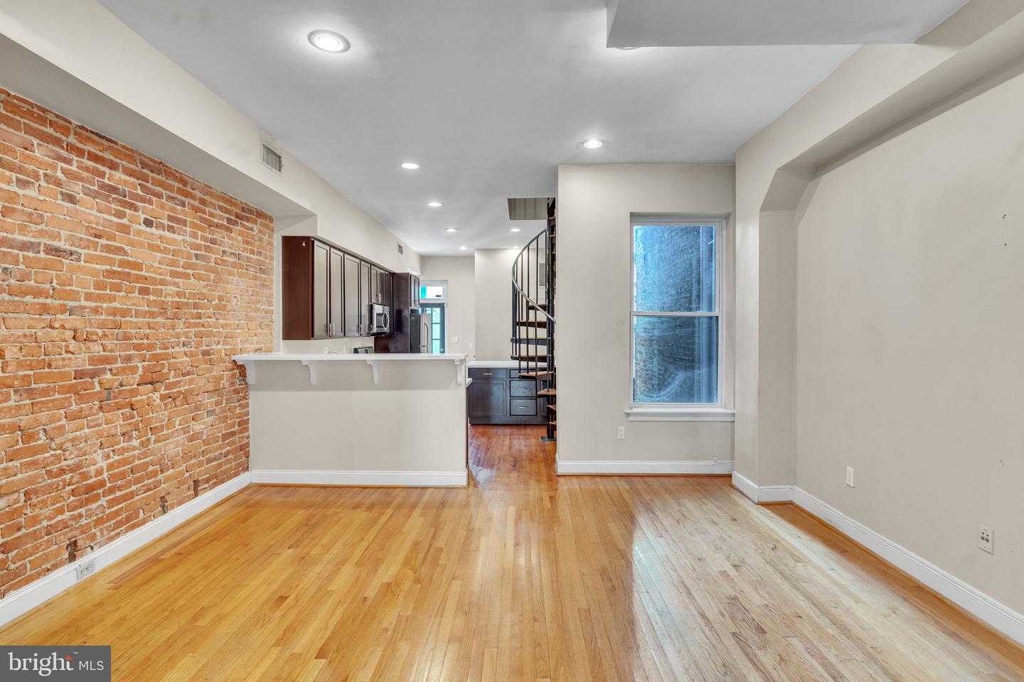 60 T St Nw Property Photo 9