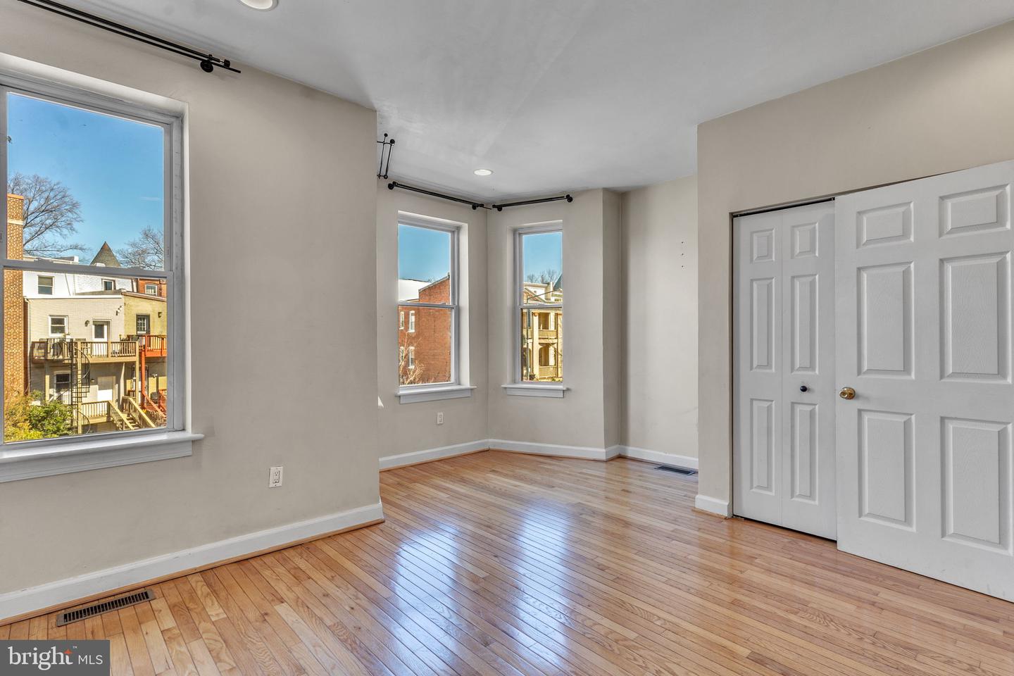 60 T St Nw Property Photo 13