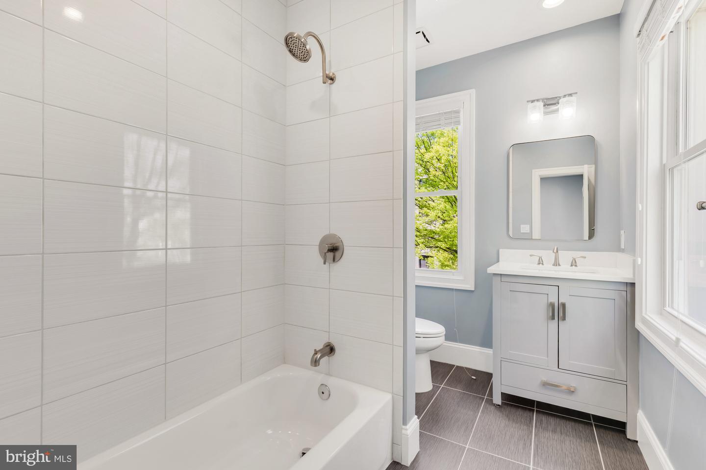 1202 Decatur St Nw Property Photo 37