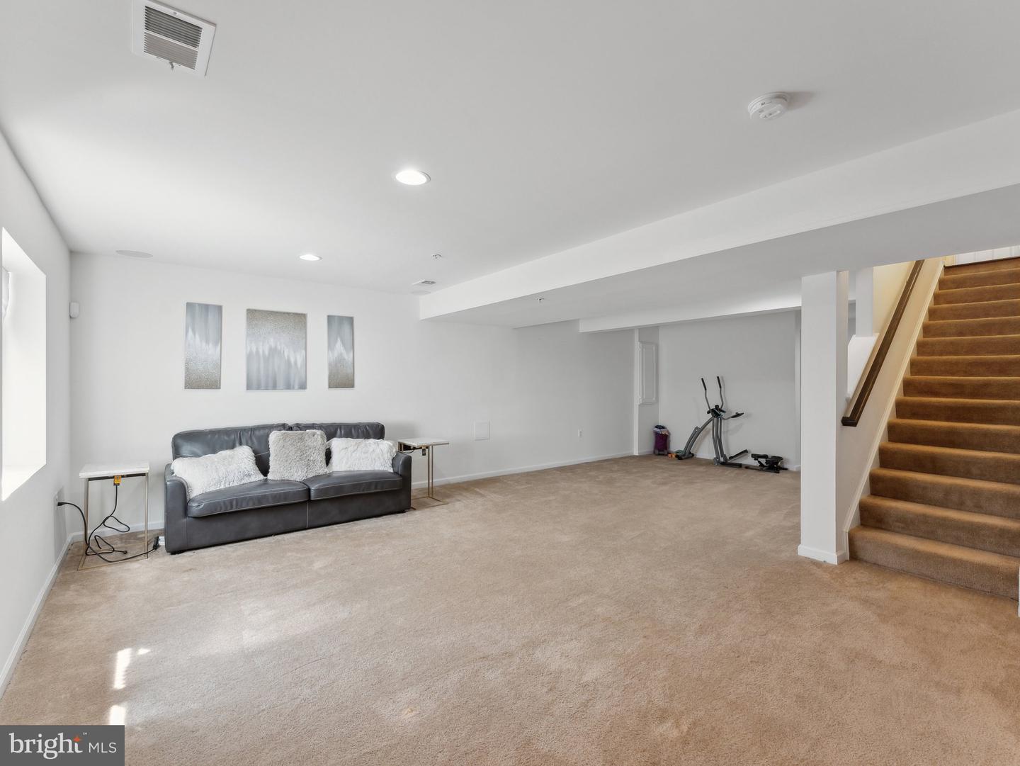 1027 Cook Dr Se Property Photo 16