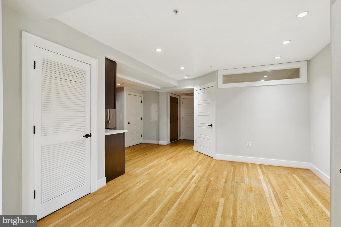 1109 M St Nw #1 Property Photo 10
