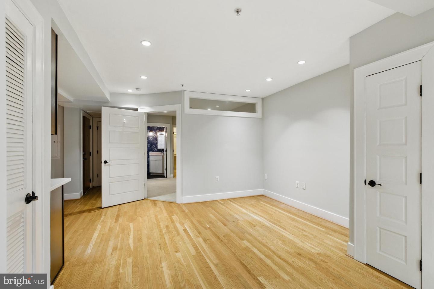 1109 M St Nw #1 Property Photo 11