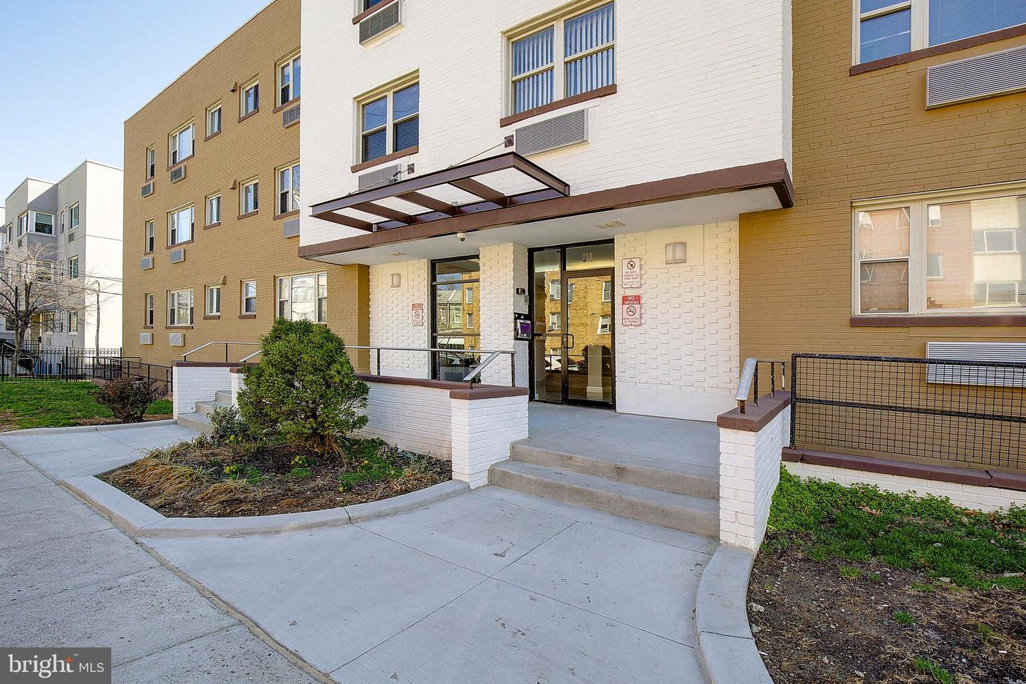 738 Longfellow St Nw #216 Property Photo 1