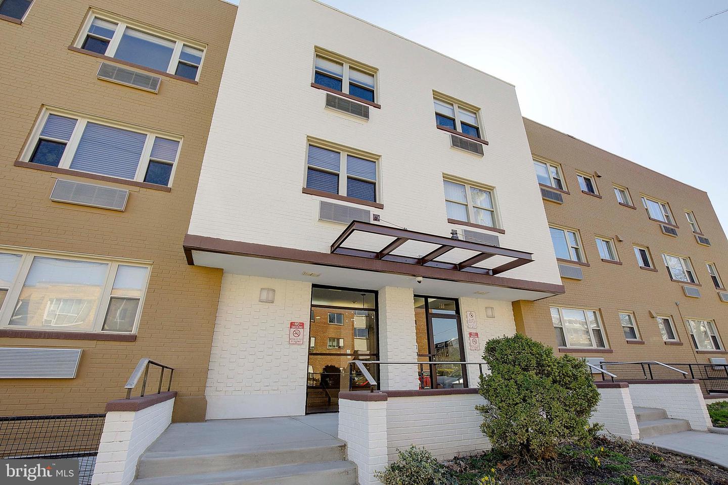 738 Longfellow St Nw #216 Property Photo 2