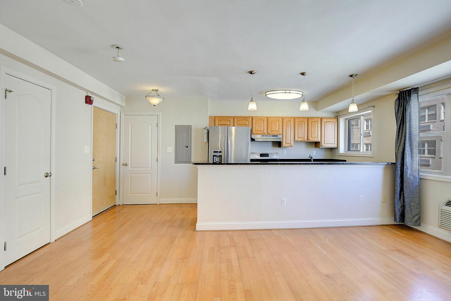 738 Longfellow St Nw #216 Property Photo 8