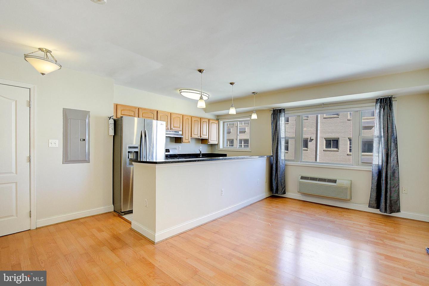 738 Longfellow St Nw #216 Property Photo 17