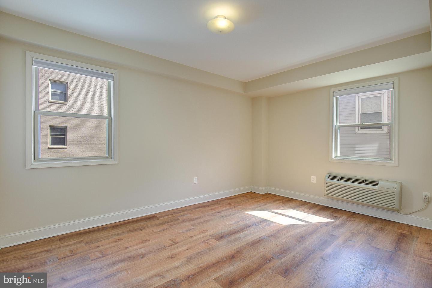 738 Longfellow St Nw #216 Property Photo 21