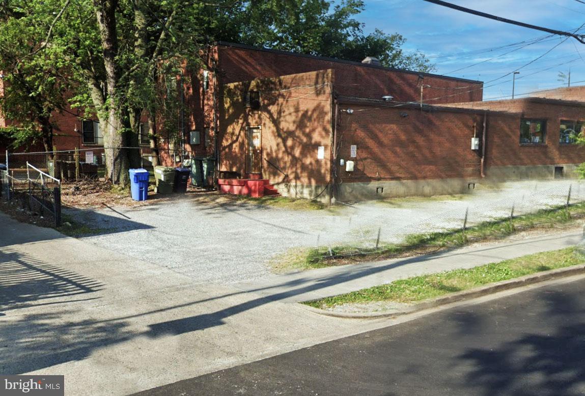 4121 Minnesota Ave Ne Property Photo 4