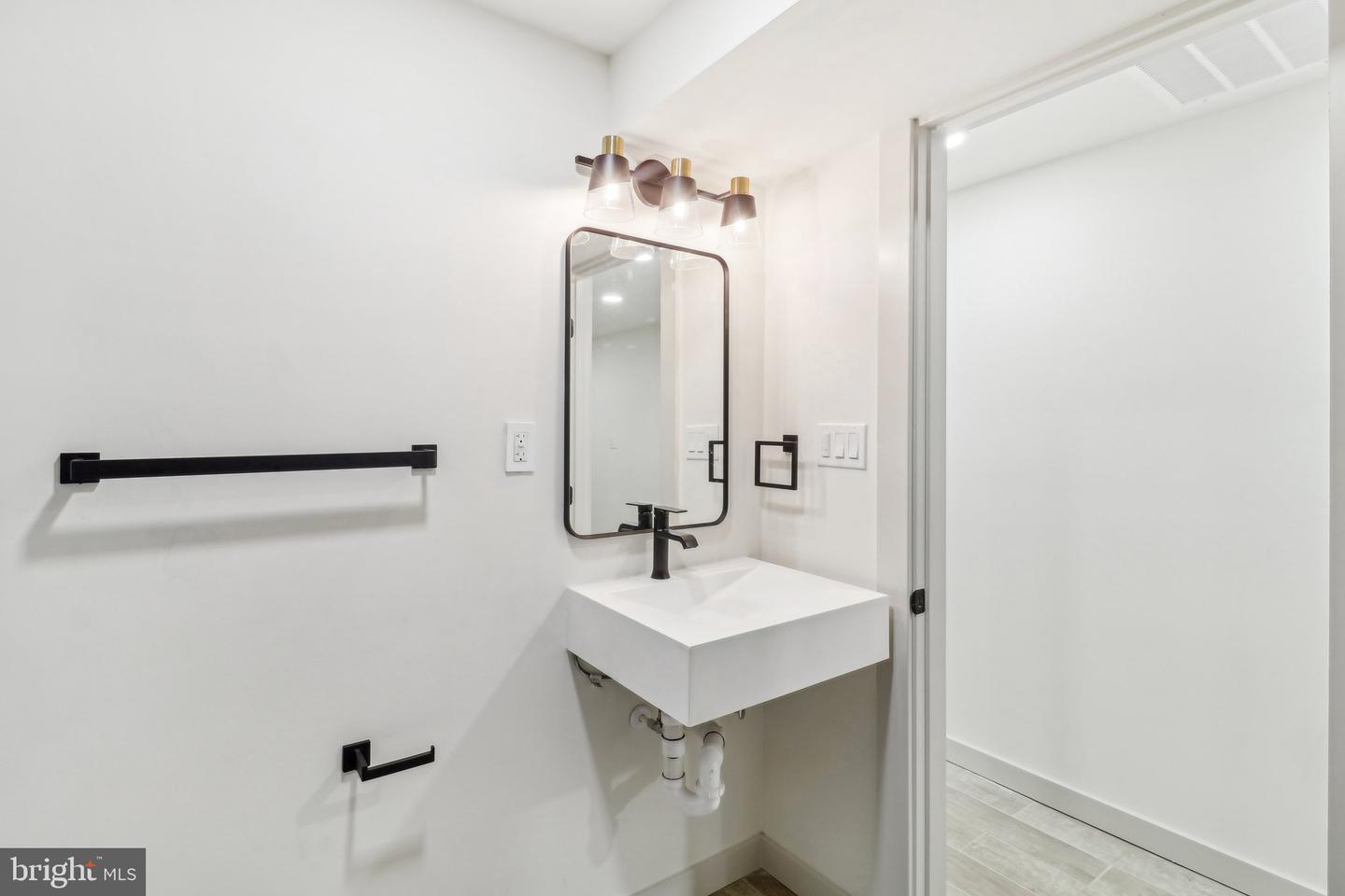 3323 Sherman Ave Nw Property Photo 27