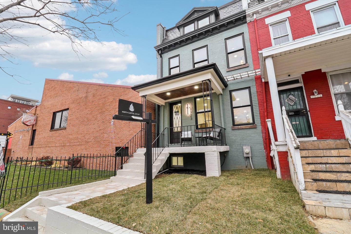 3323 Sherman Ave Nw Property Photo 44