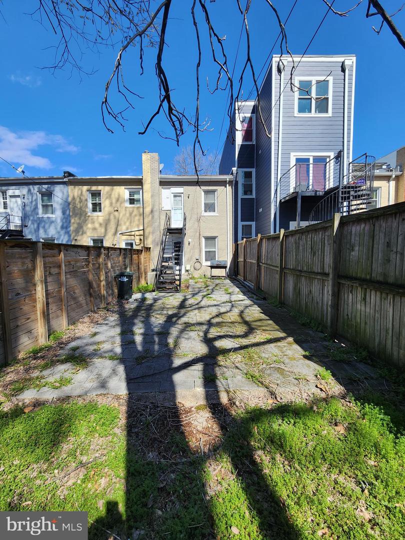 122 O St Sw Property Photo 22