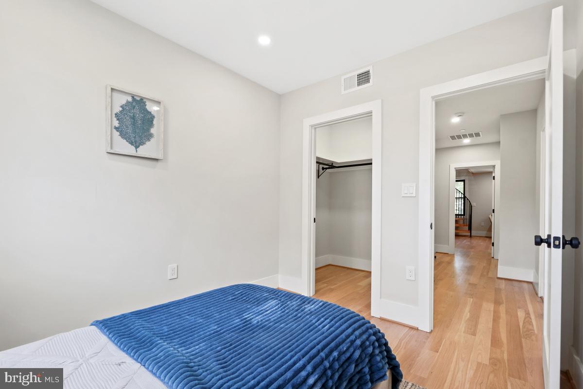 4214 14th St Nw Property Photo 24