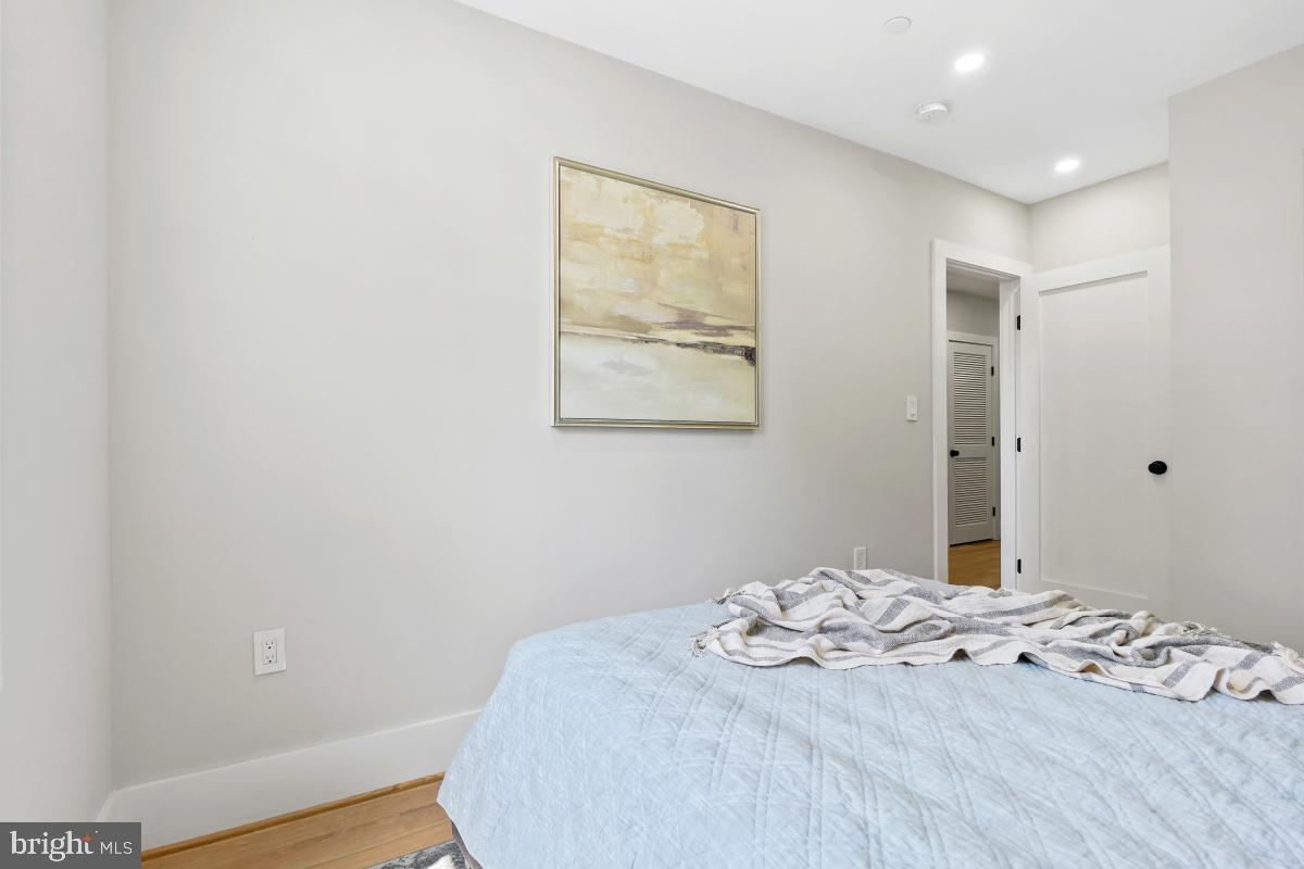 4214 14th St Nw Property Photo 28
