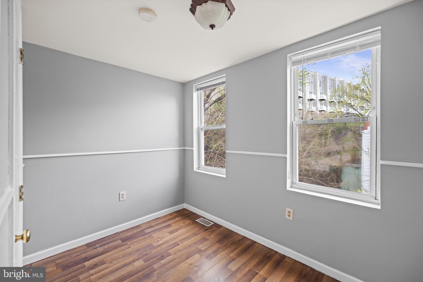 1385 Morris Rd Se Property Photo 12