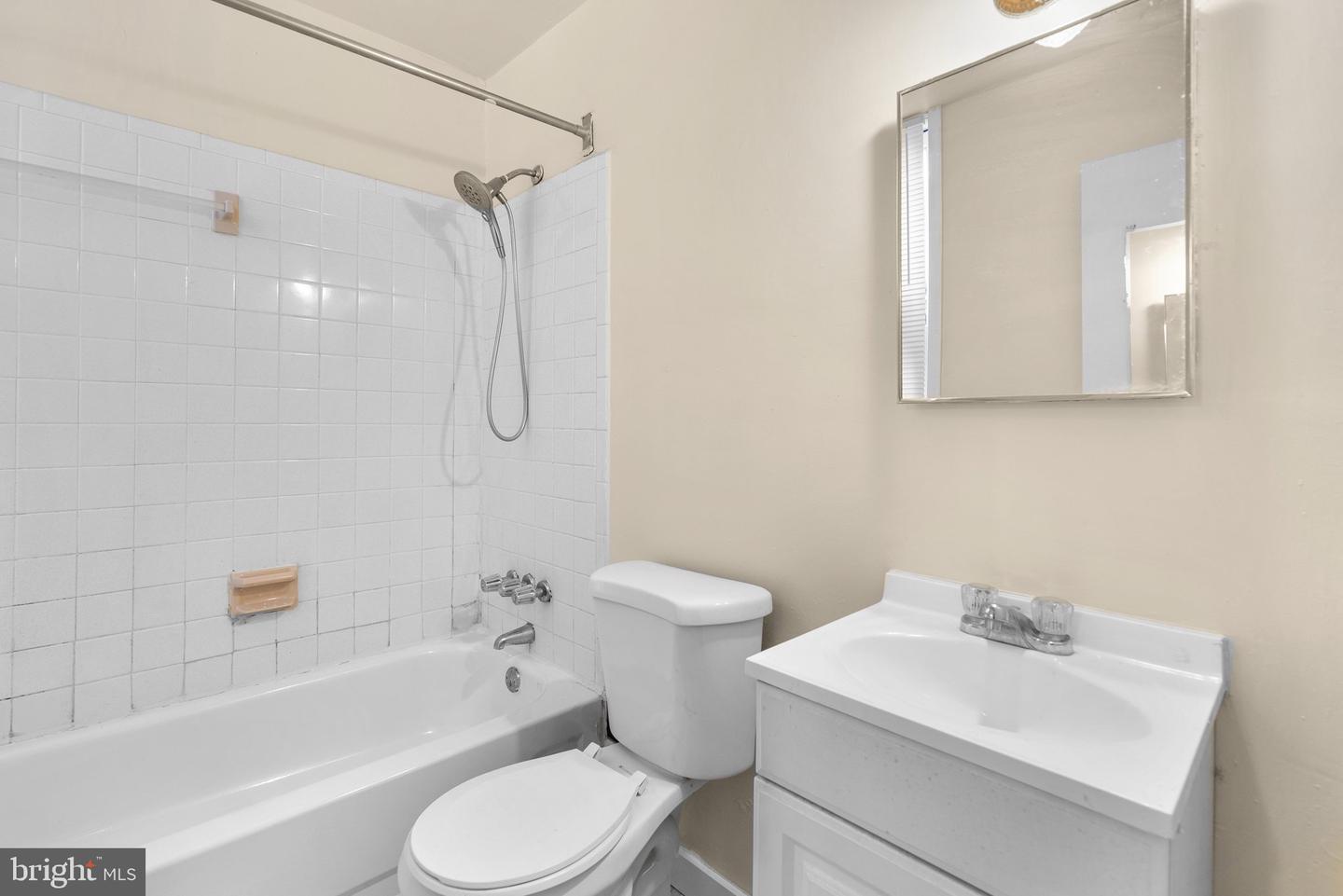 237 8th St Ne Property Photo 8