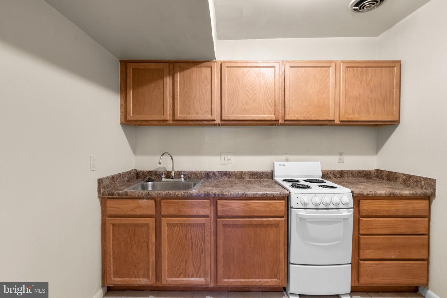 237 8th St Ne Property Photo 16