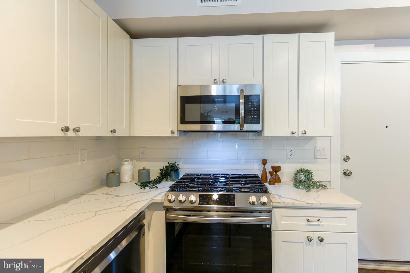 1928 Naylor Rd Se #402 Property Photo 13
