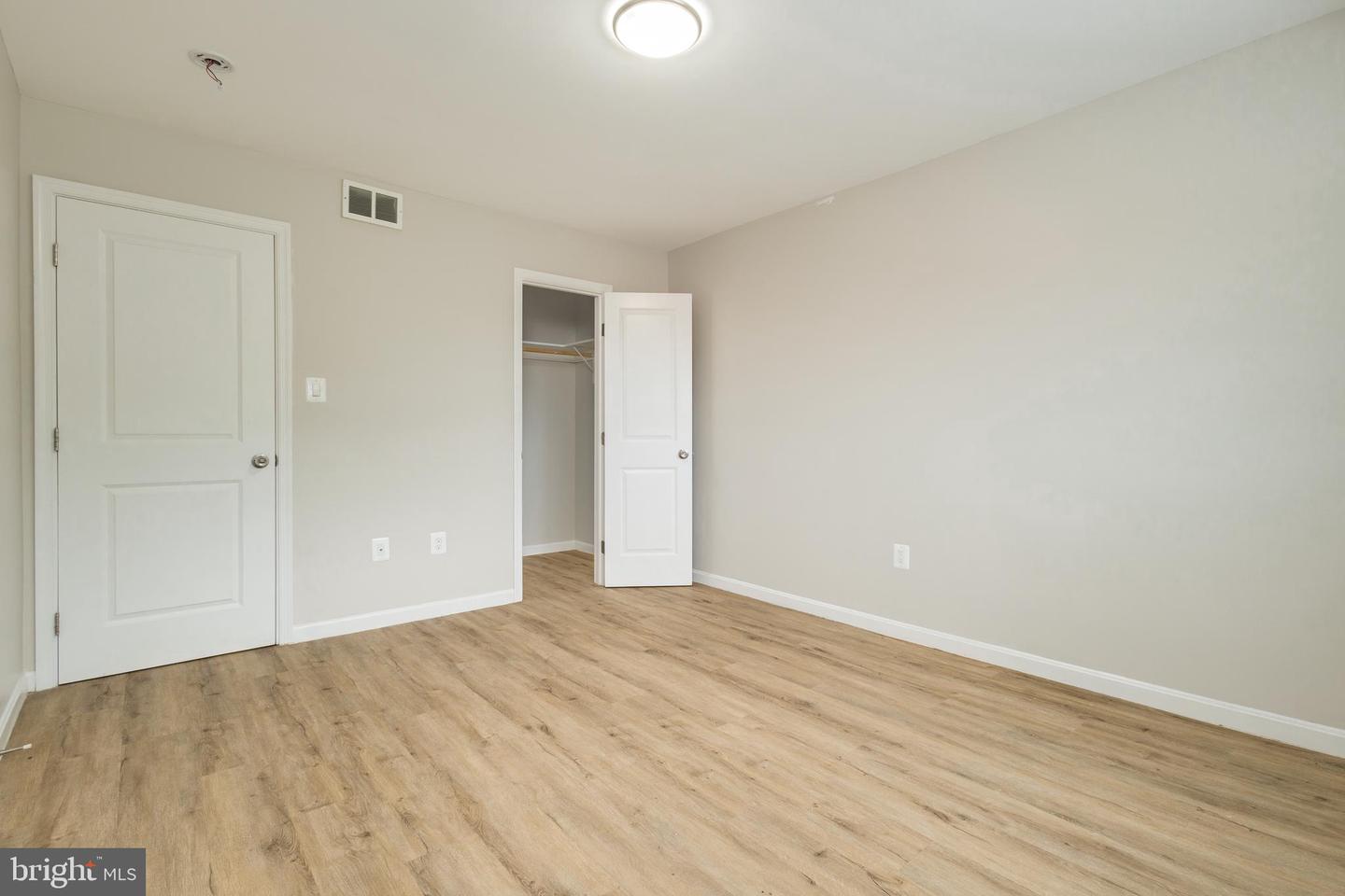 3316 Property Photo 43