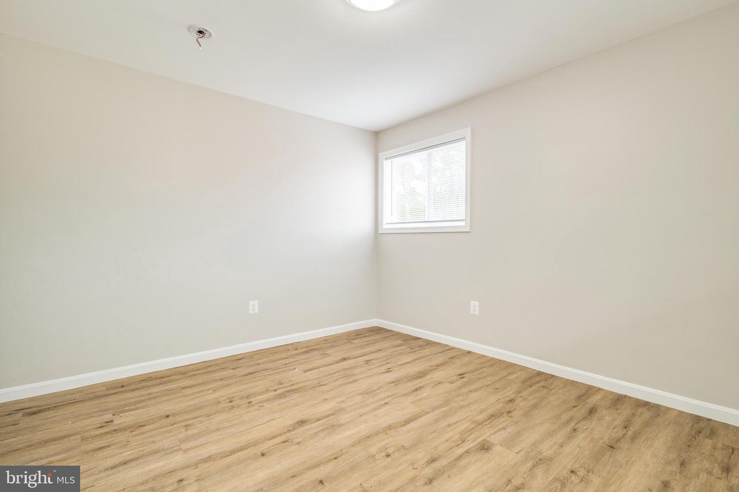 3316 Property Photo 48