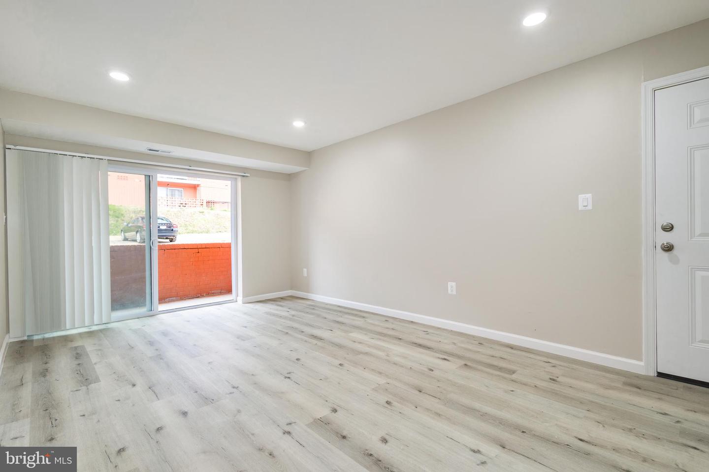 3316 Property Photo 69