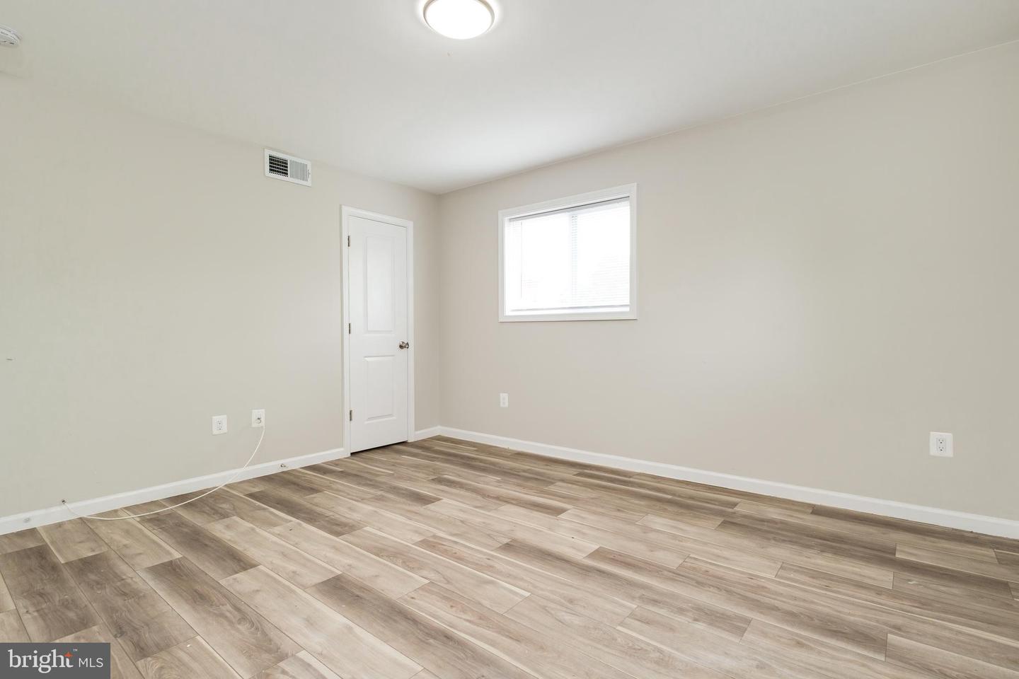 3316 Property Photo 77
