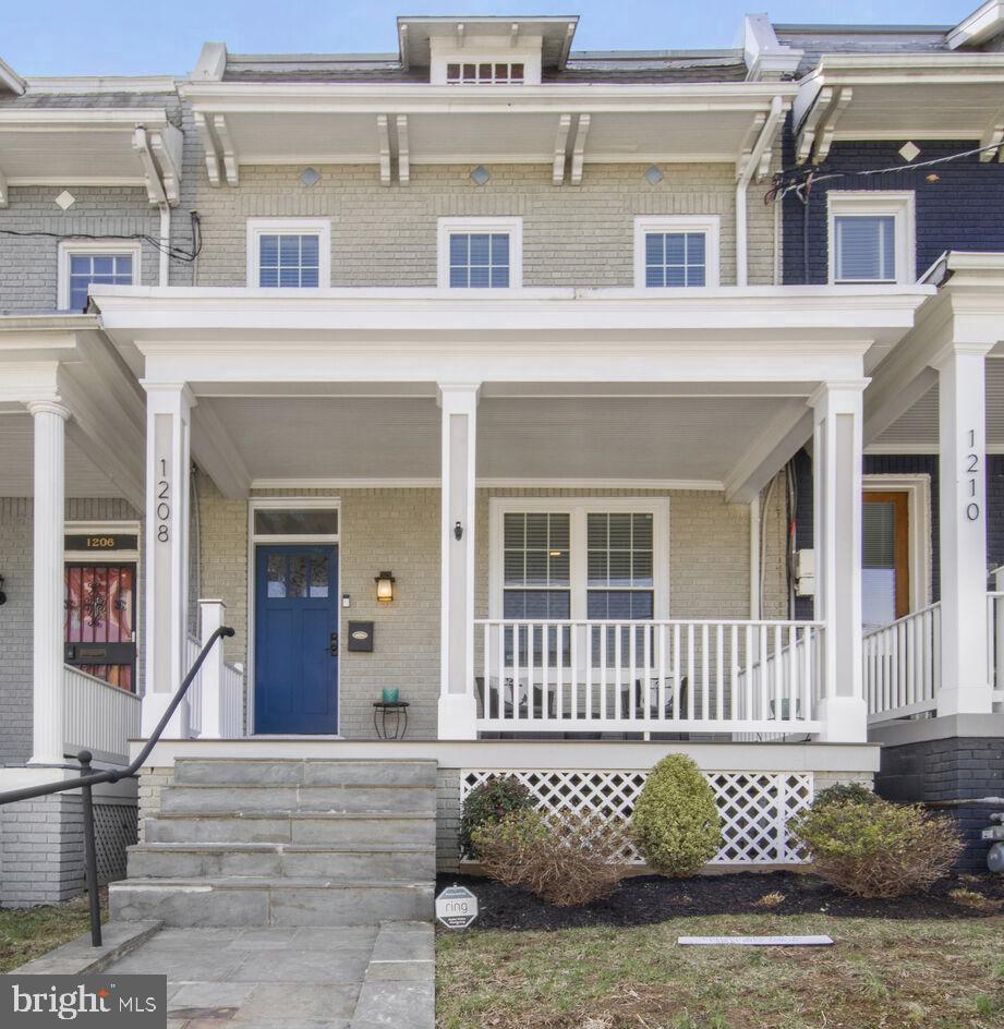1208 Madison St Nw Property Photo