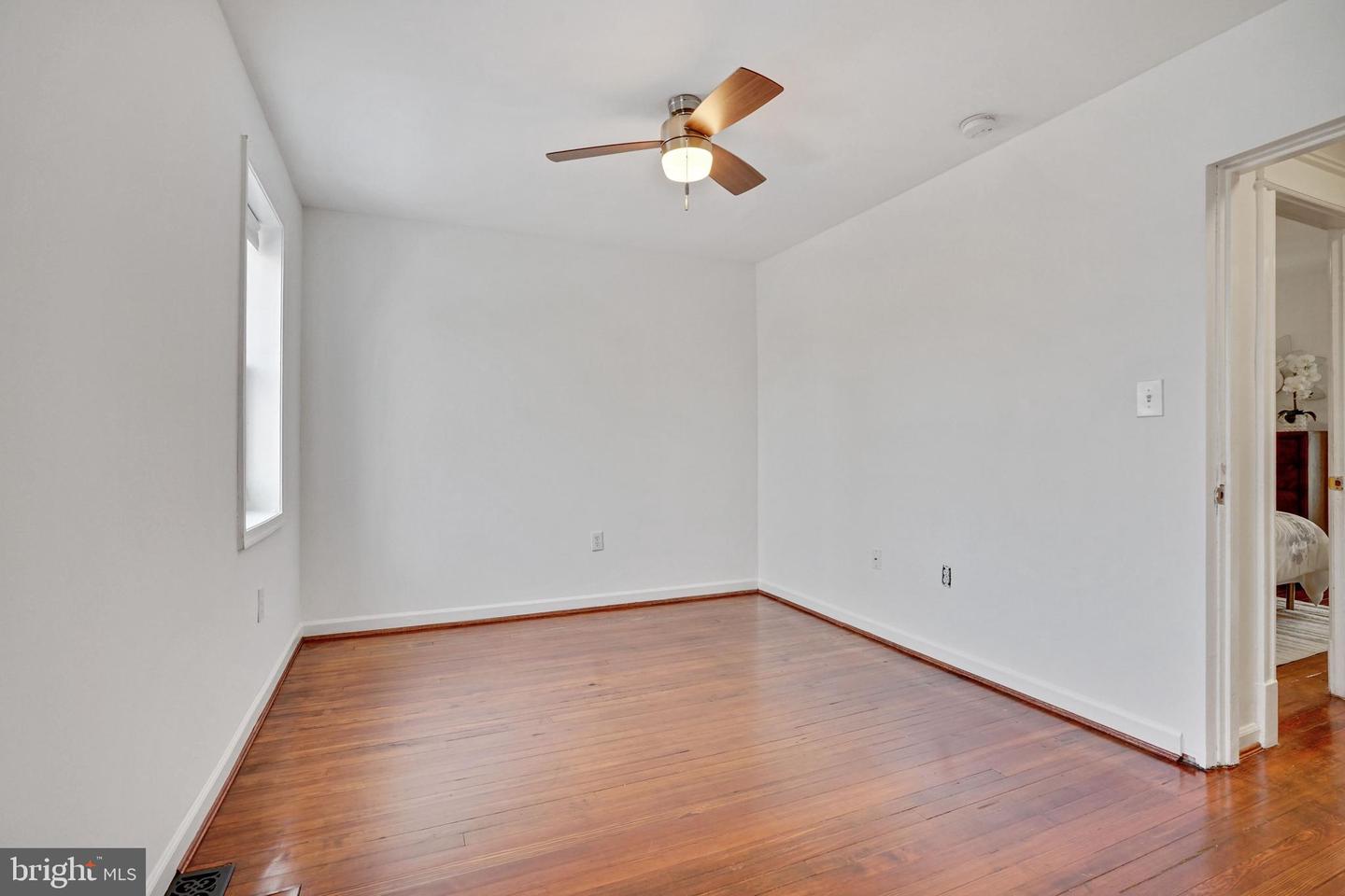 5232 5th St Nw Property Photo 13