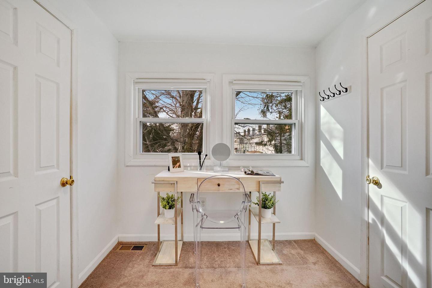 5232 5th St Nw Property Photo 15