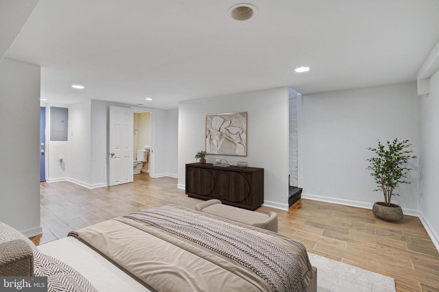 5232 5th St Nw Property Photo 17