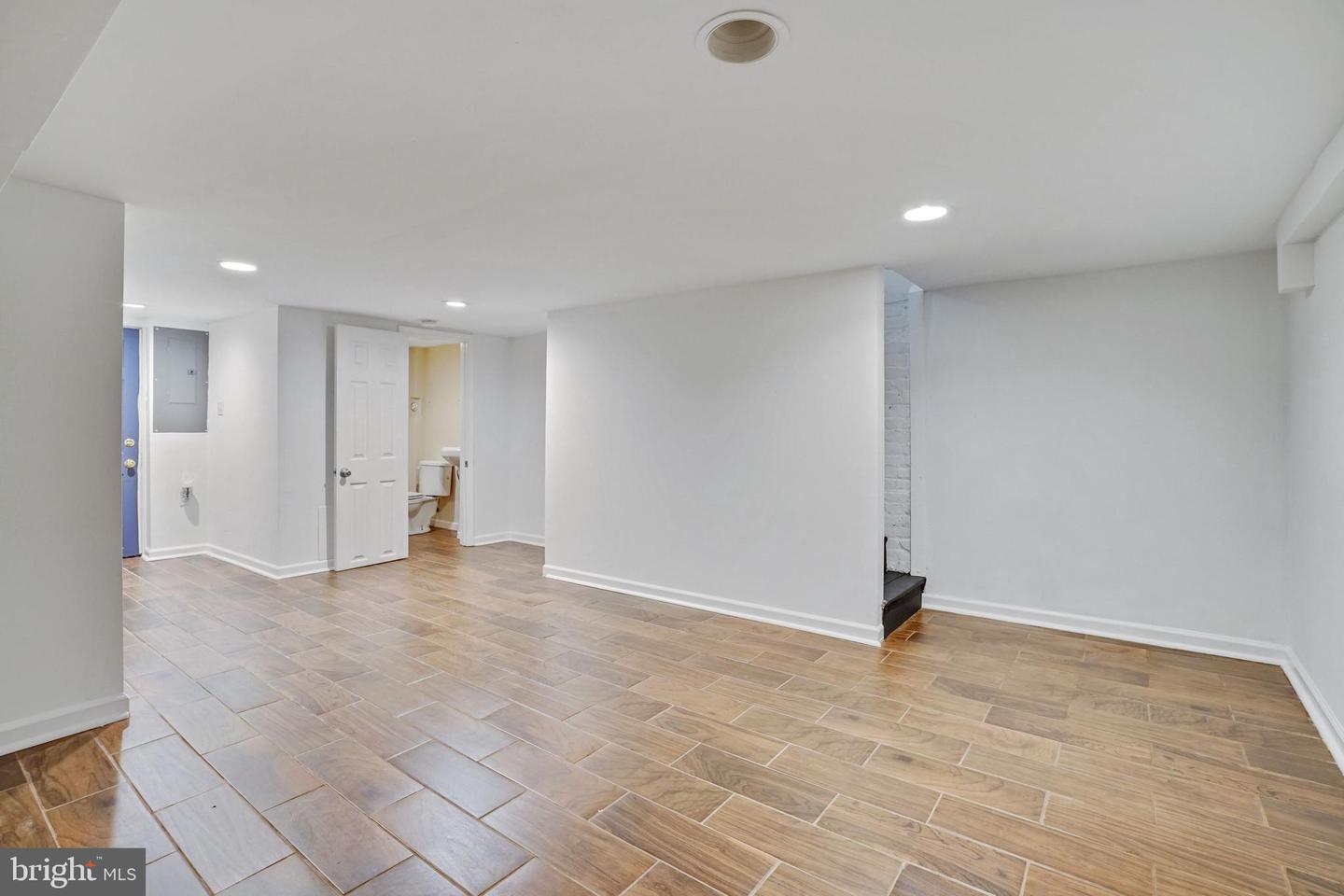 5232 5th St Nw Property Photo 18
