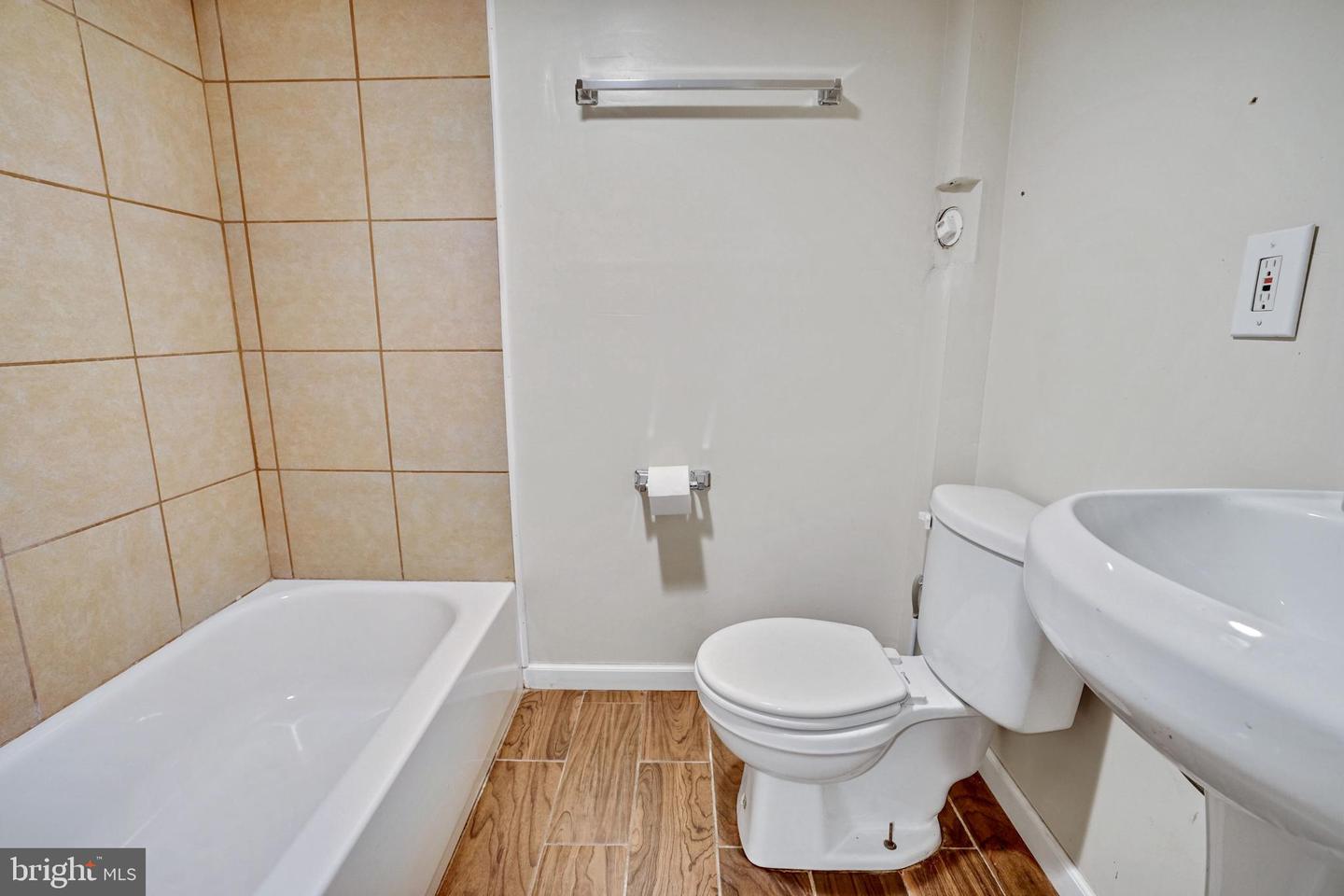 5232 5th St Nw Property Photo 19
