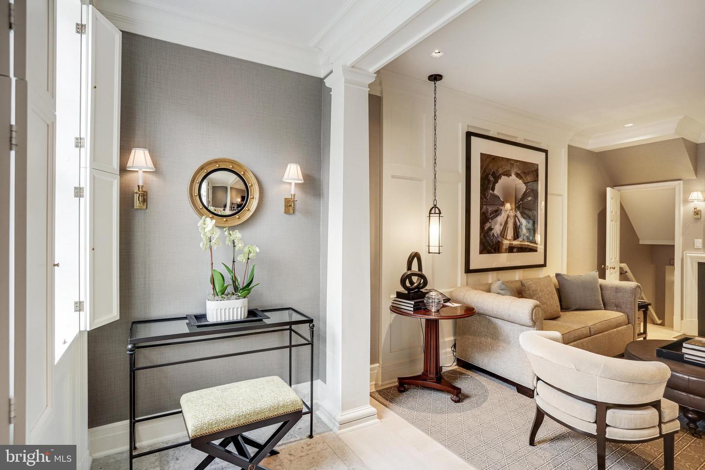 1040 31st St Nw Property Photo 8