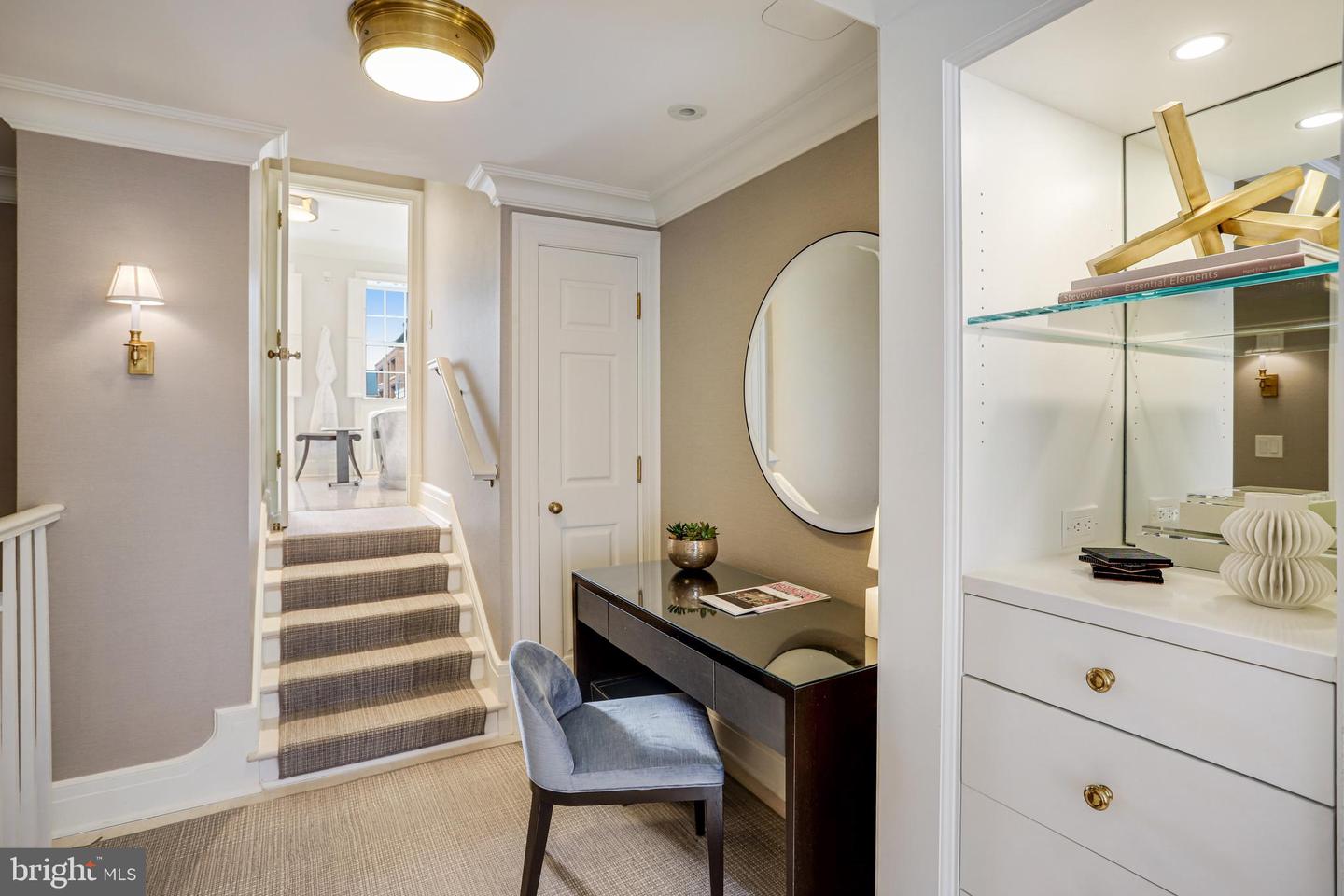 1040 31st St Nw Property Photo 15