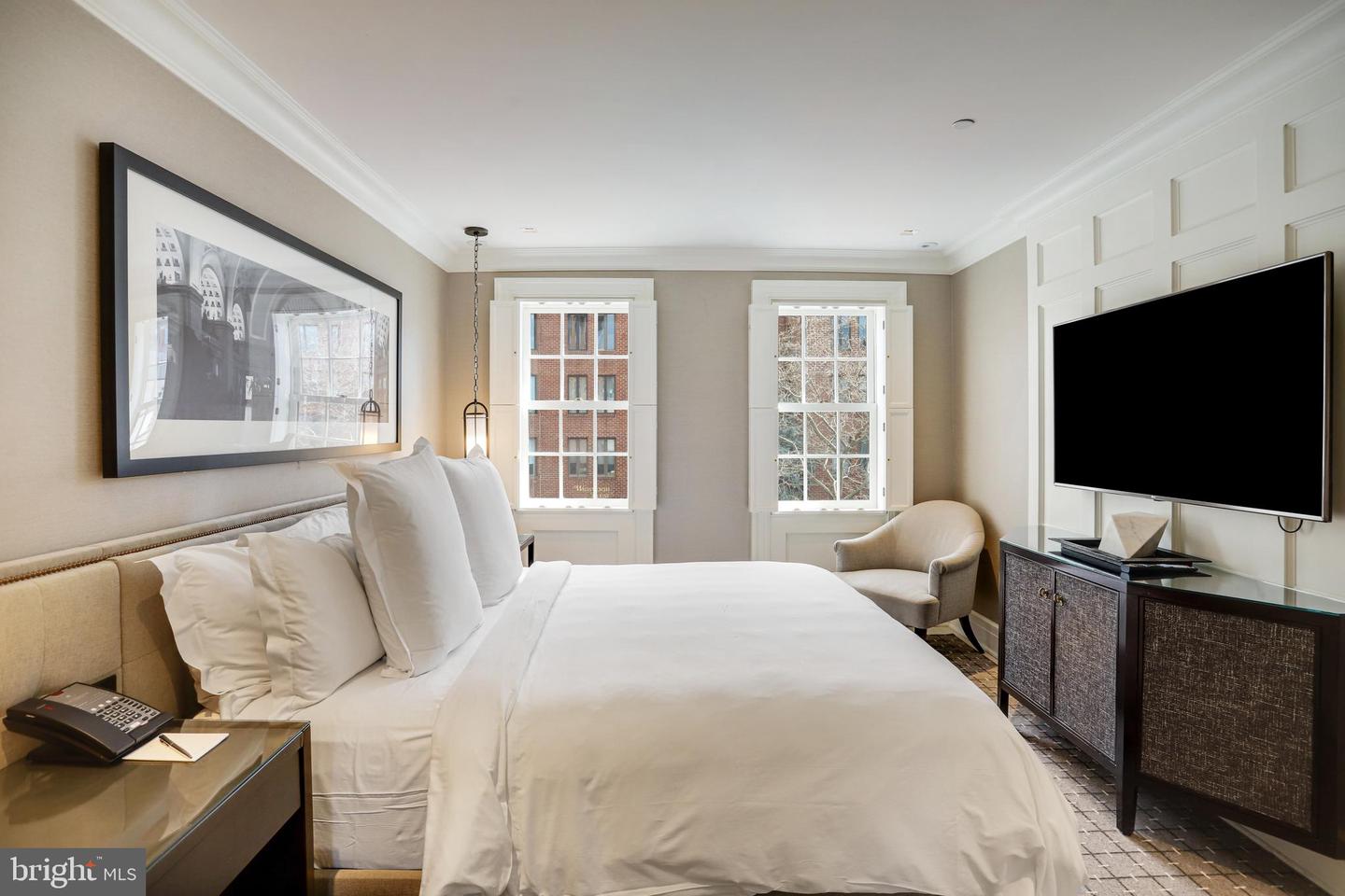 1040 31st St Nw Property Photo 17