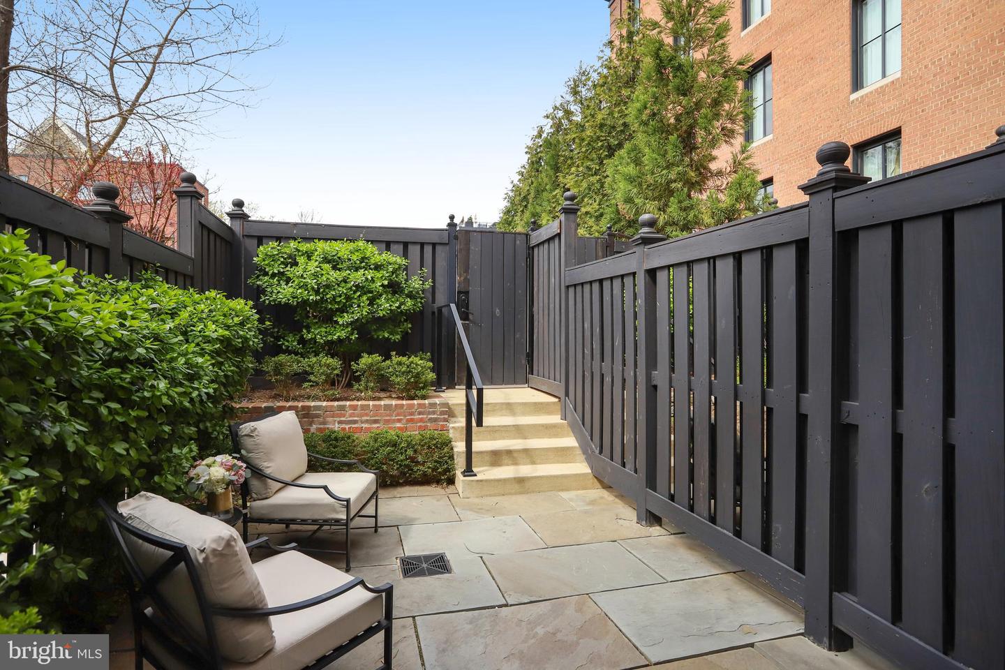 1040 31st St Nw Property Photo 25