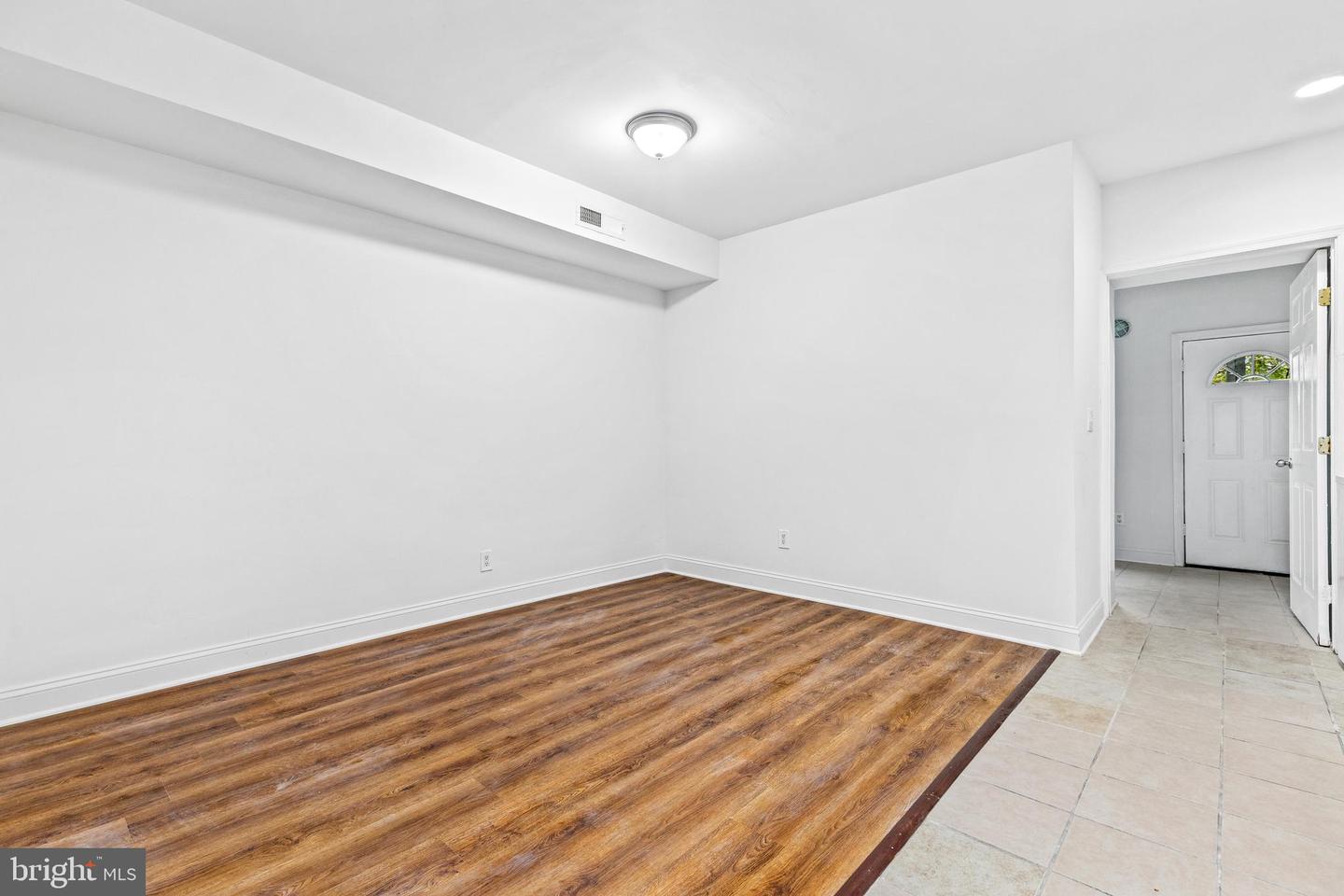 1508 V St Se Property Photo 10