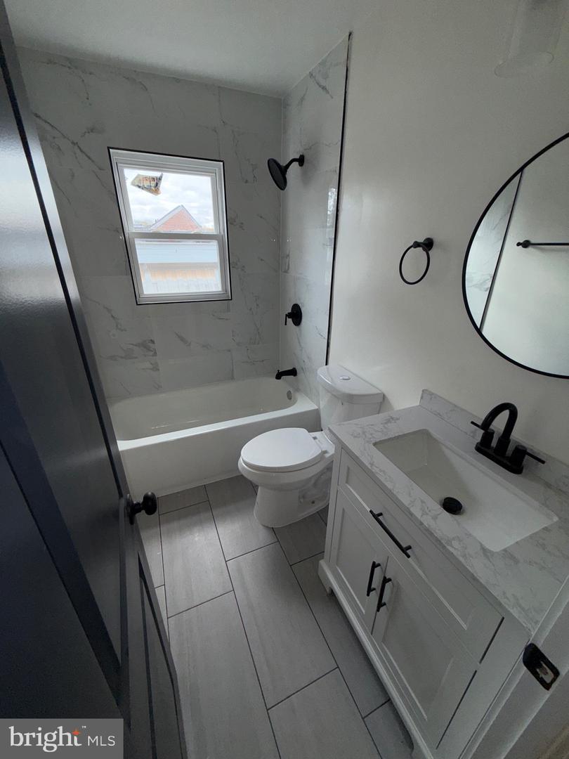 4542 Eads St Ne Property Photo 13
