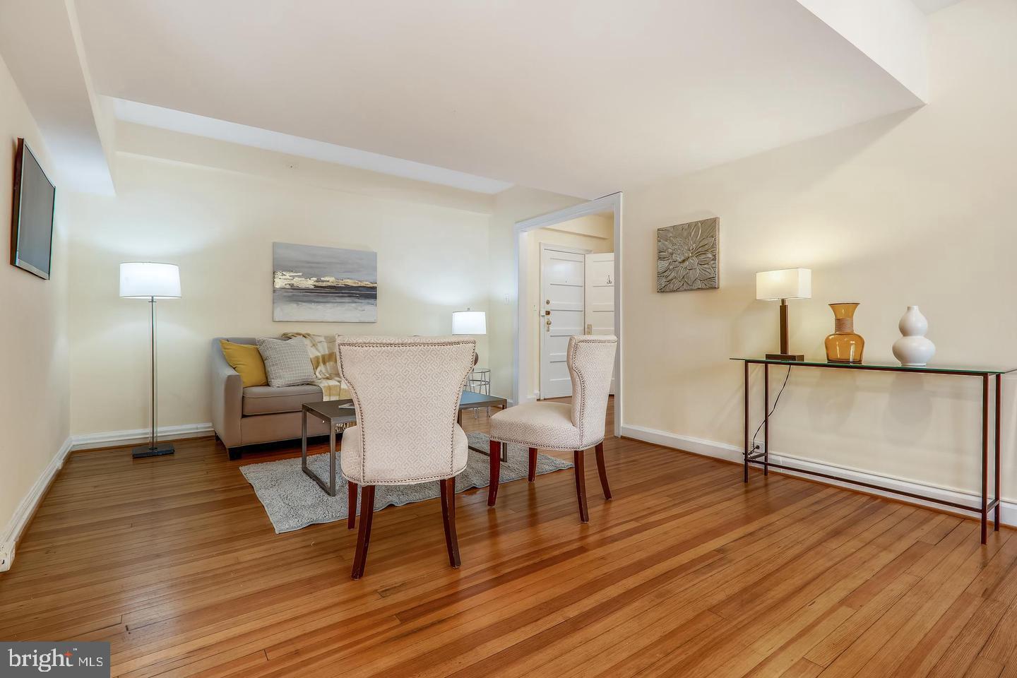 2737 Devonshire Pl Nw #d Property Photo 9
