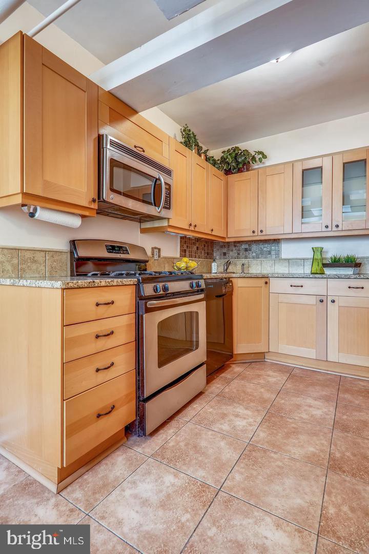 2737 Devonshire Pl Nw #d Property Photo 18