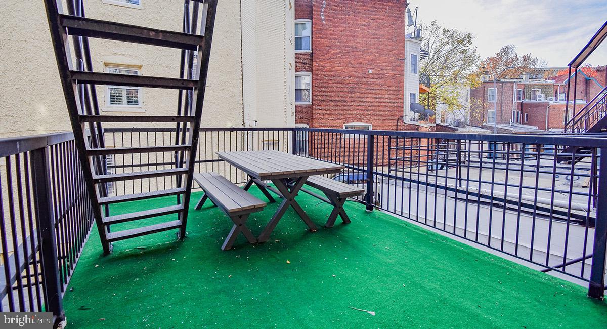 1750 Columbia Rd Nw Property Photo 5