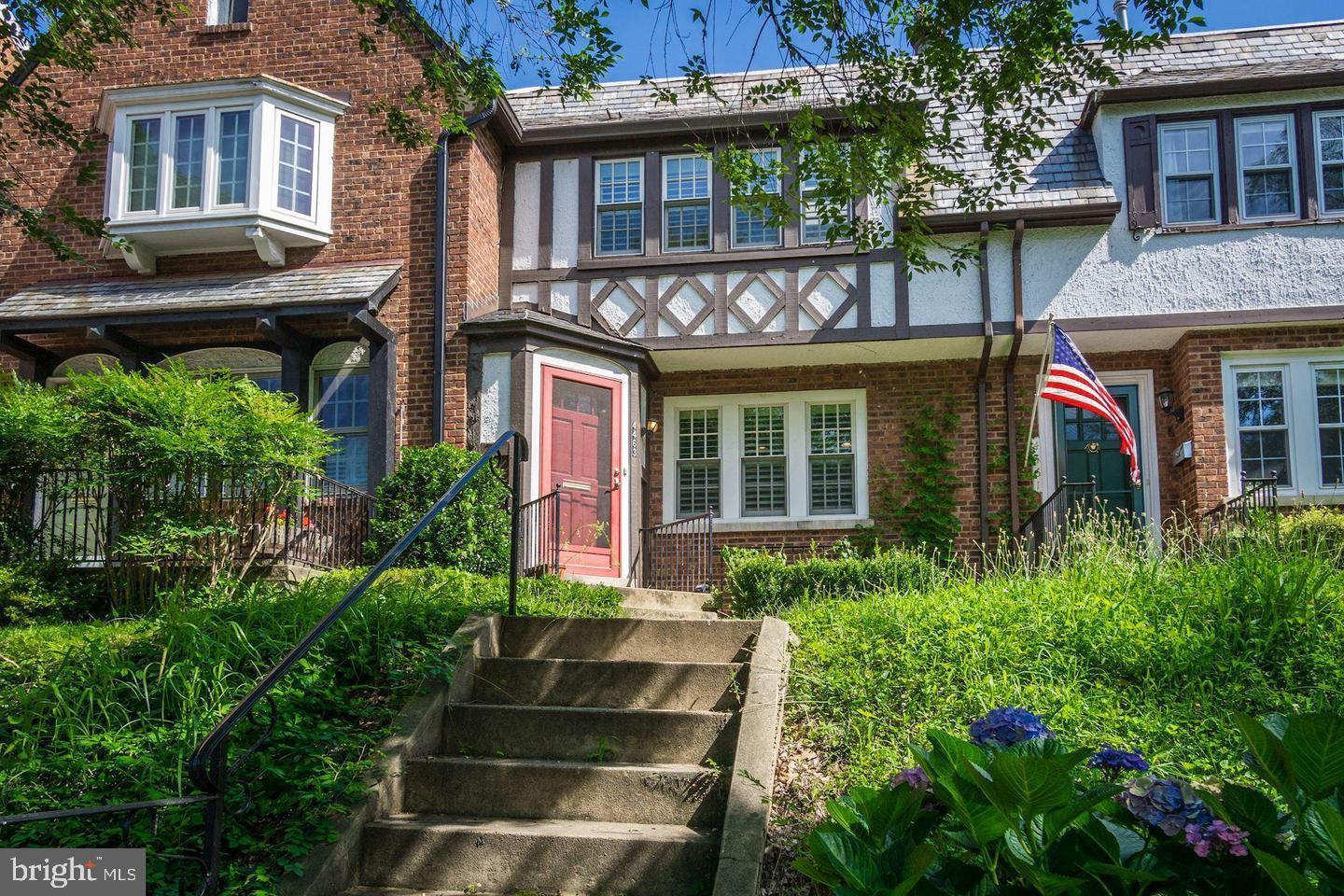 4463 Greenwich Pkwy Nw Property Photo 6