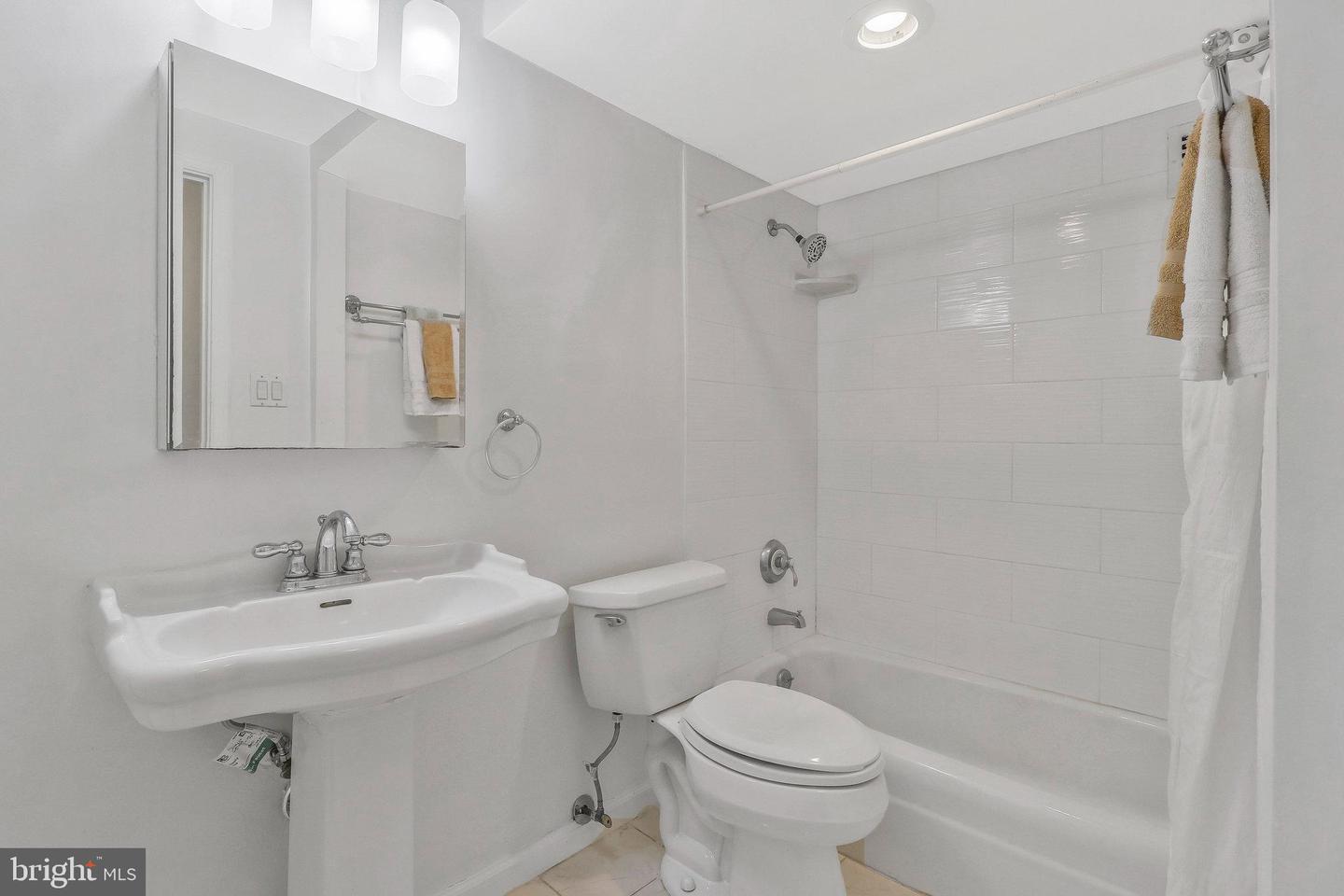 1816 New Hampshire Ave Nw #303 Property Photo 18