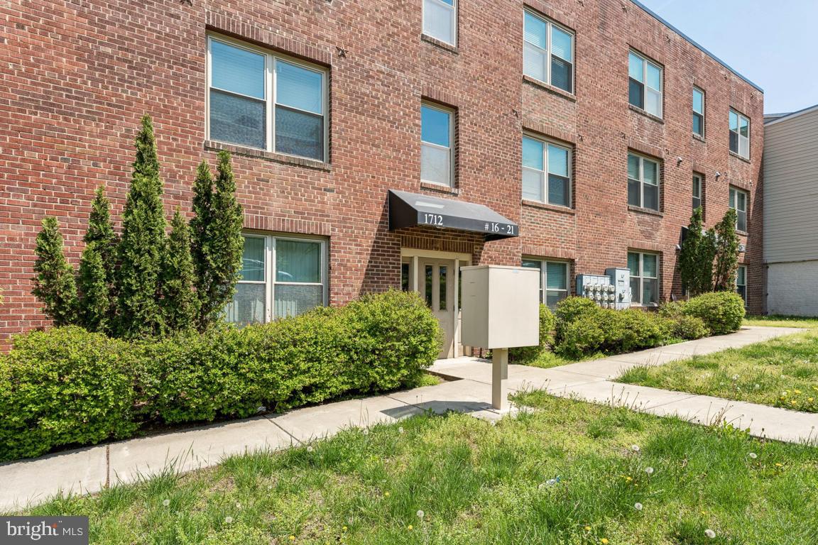 1712 W St Se #18 Property Photo