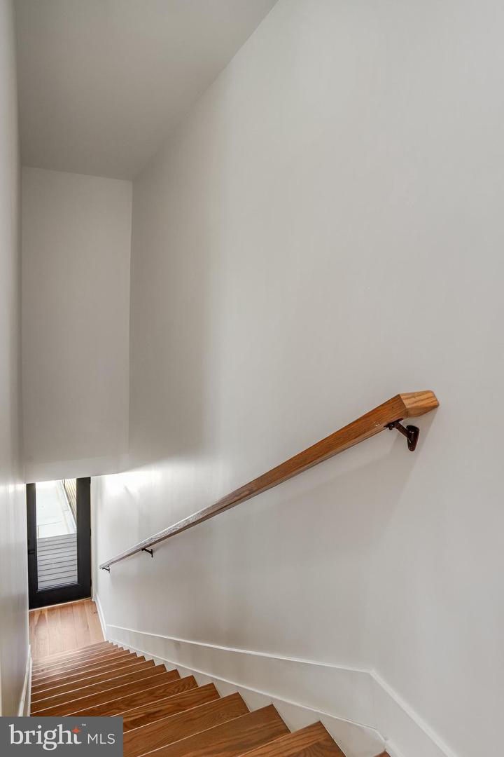 1023 Irving St Nw Property Photo 19