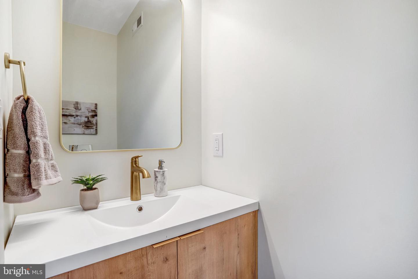 1023 Irving St Nw Property Photo 55