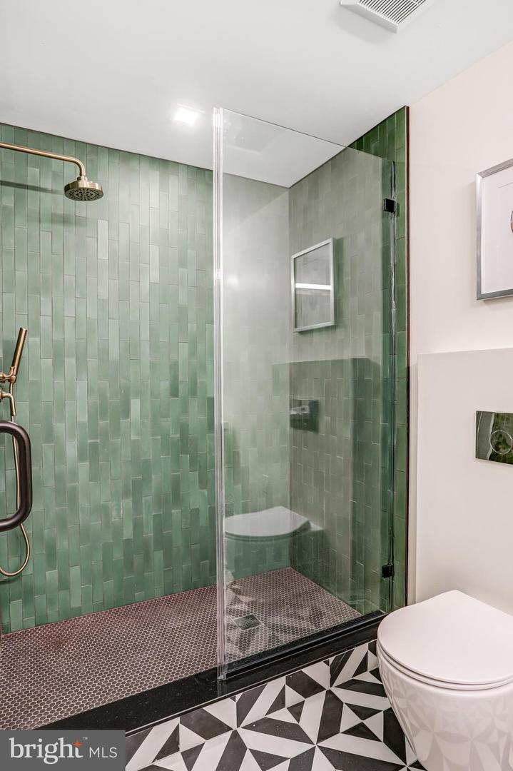 1023 Irving St Nw Property Photo 61